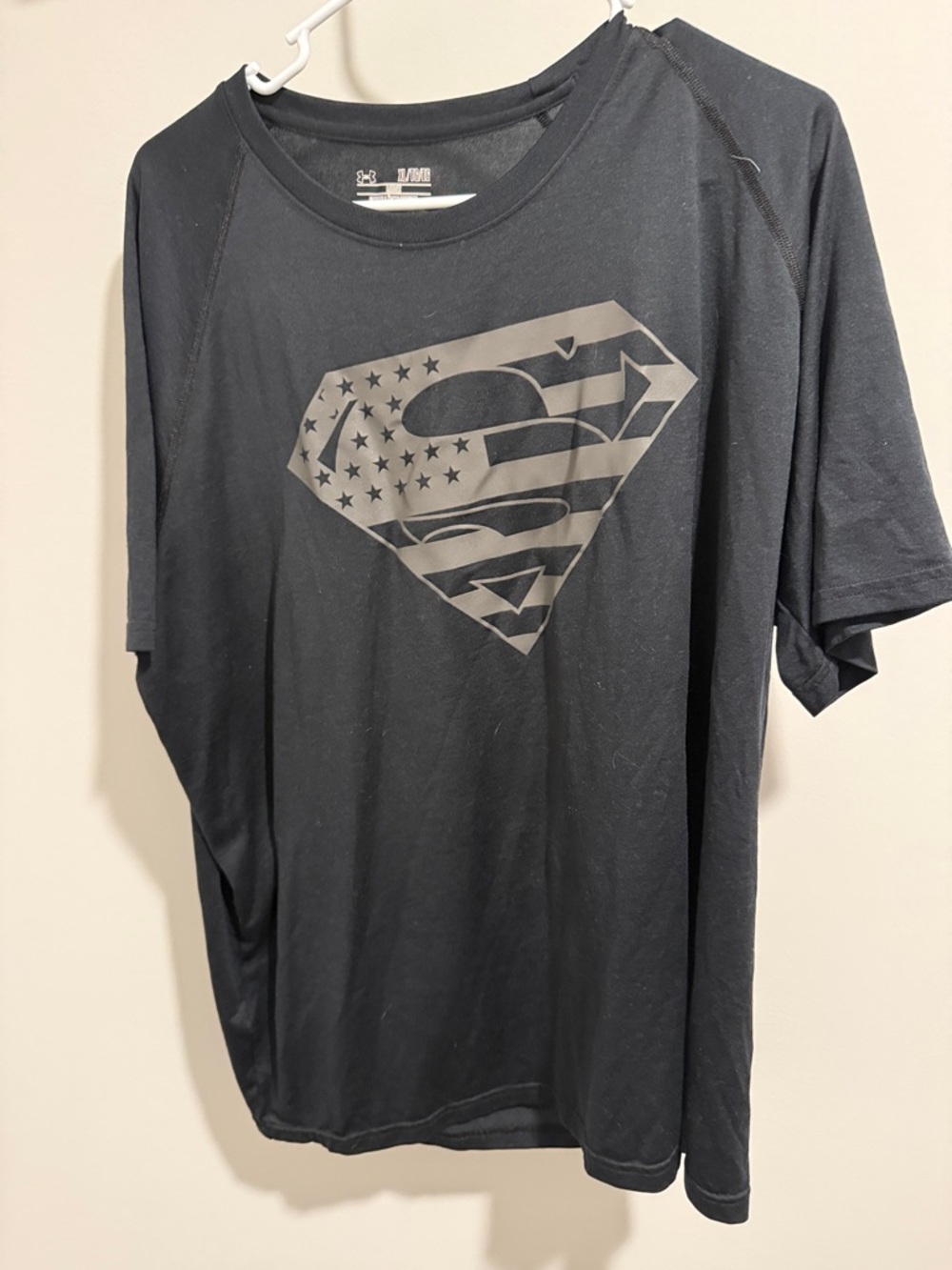 Under Armour Men's Black Graphic Shield Logo Short Sleeve Tee